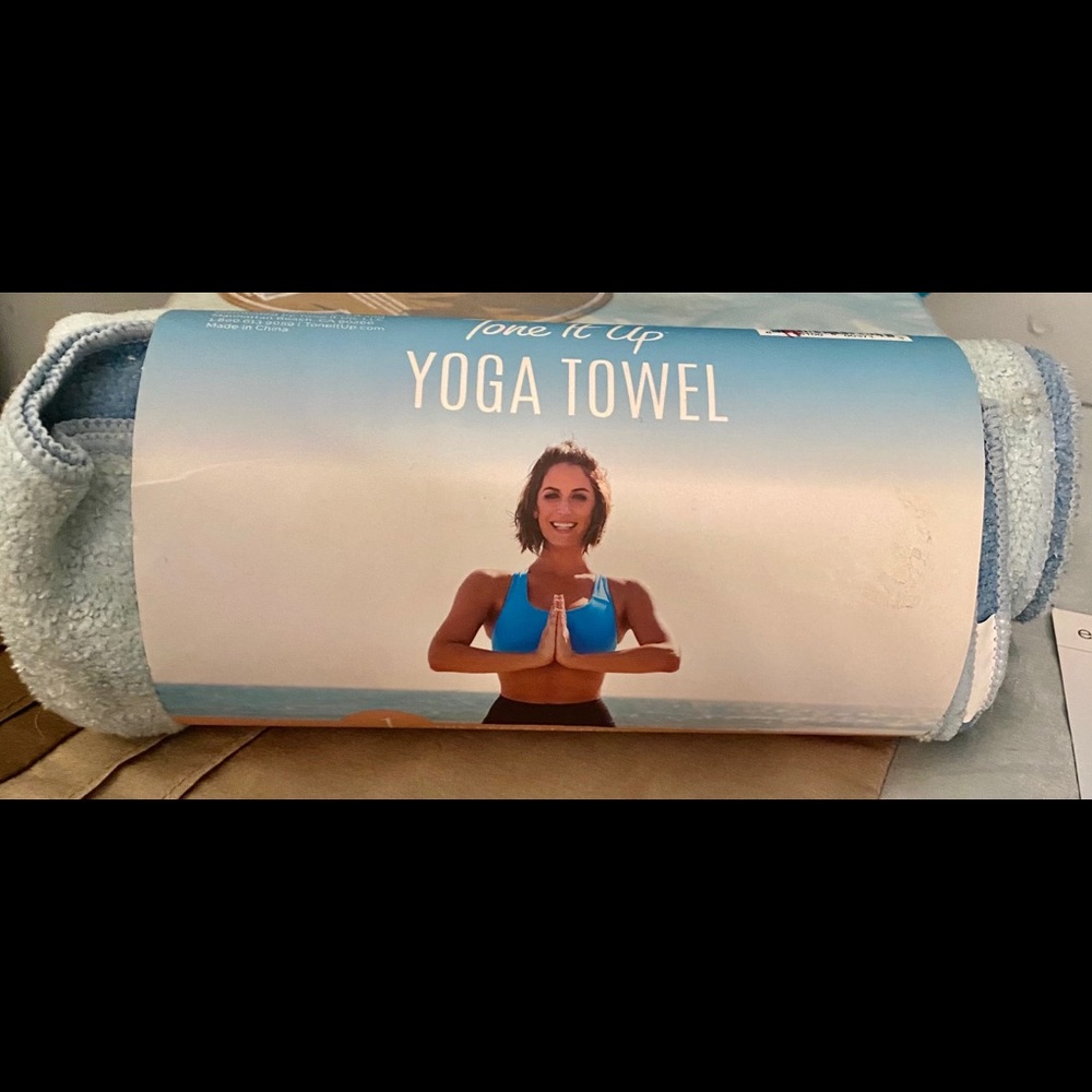 Yoga Accessory Set NWOT - Picture 3 of 4